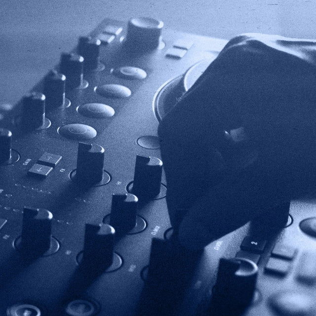 Native Instruments Traktor MX2: Creative 2-Channel DJ Controller with Traktor Pro 4 Integration