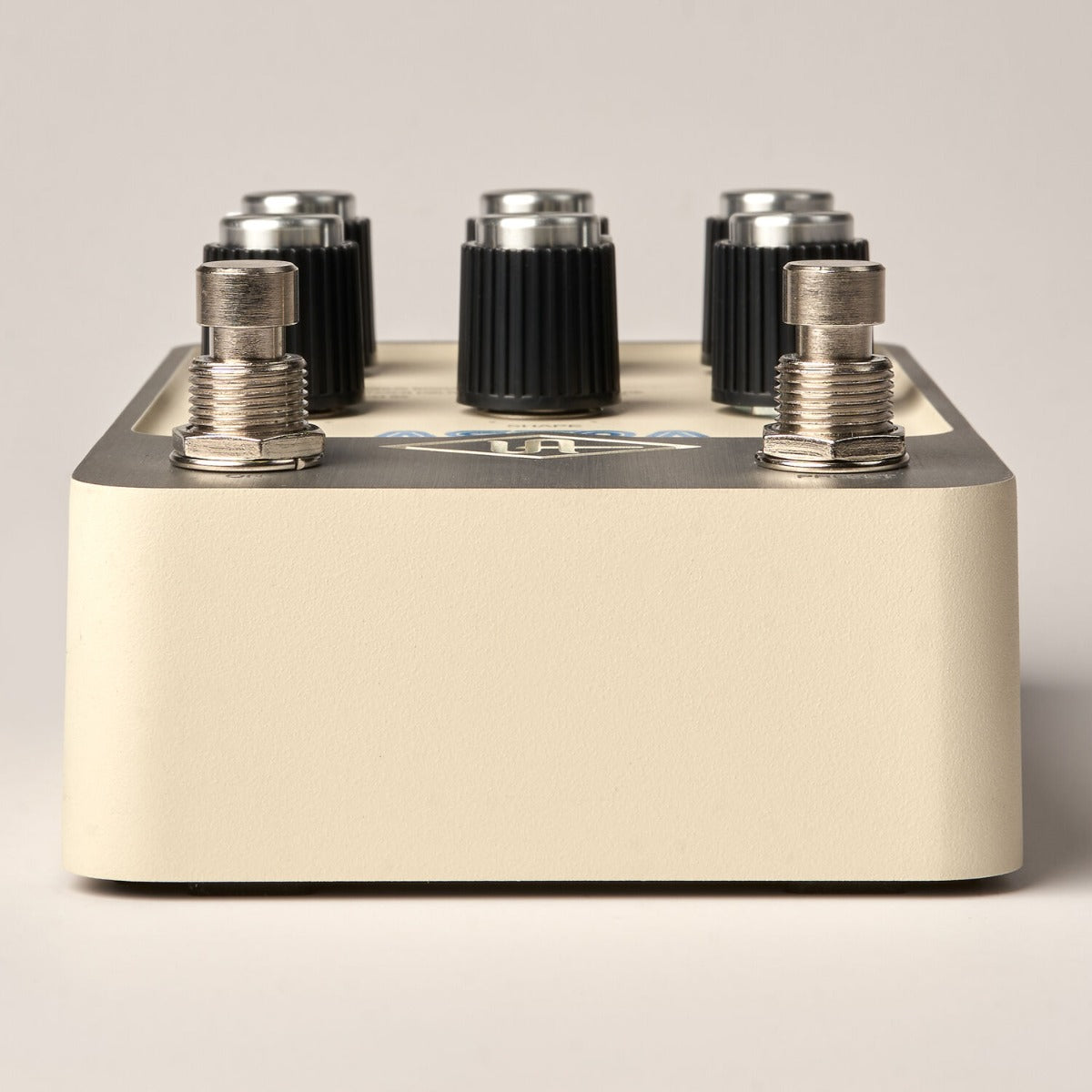 Universal Audio UAFX Astra Modulation Machine - Soundium