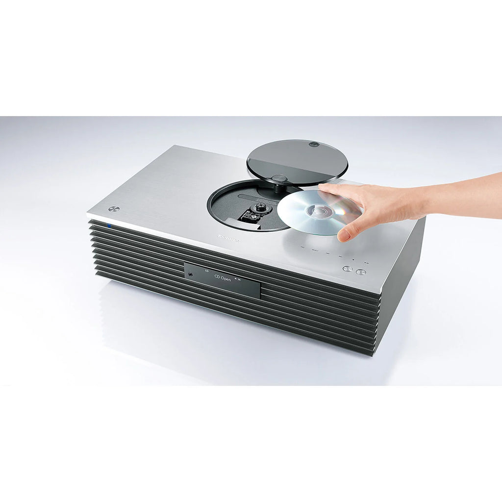 Technics SC-C70MK2 CD player with sleek black finish and digital display, designed for high-quality music playback.