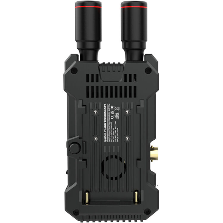 Hollyland Mars 4K wireless video receiver connected to camera, compact professional wireless video system for high-quality footage.