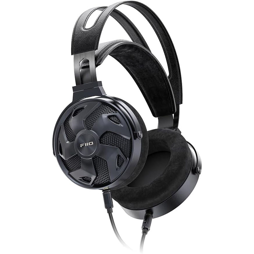 FiiO FT3 wired headphones with 32Ω impedance, shown with in-ear design and black ear tips against a neutral background.