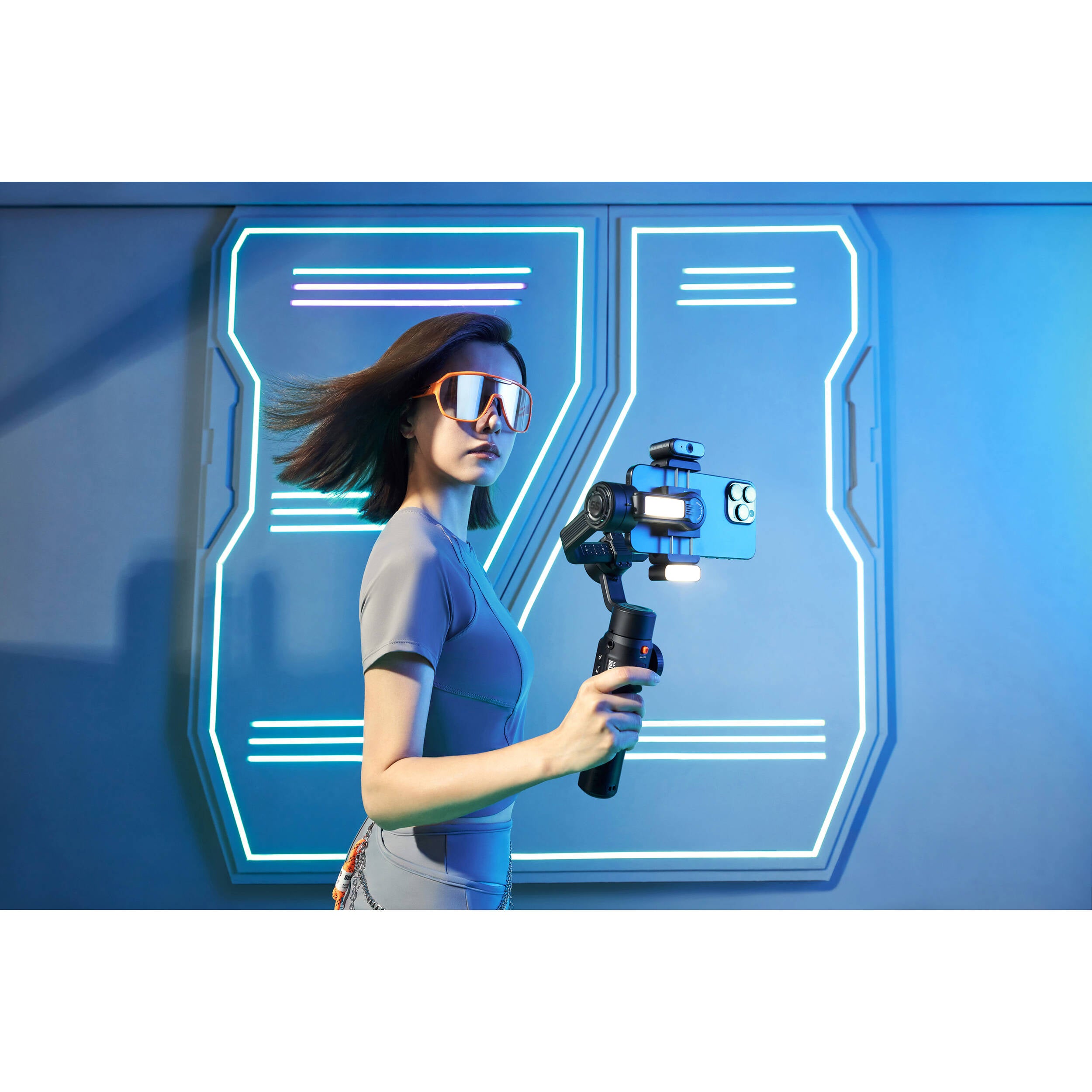 Zhiyun Smooth 5S AI stabilizer and gimbal for smartphones, featuring professional stabilization technology and sleek design.