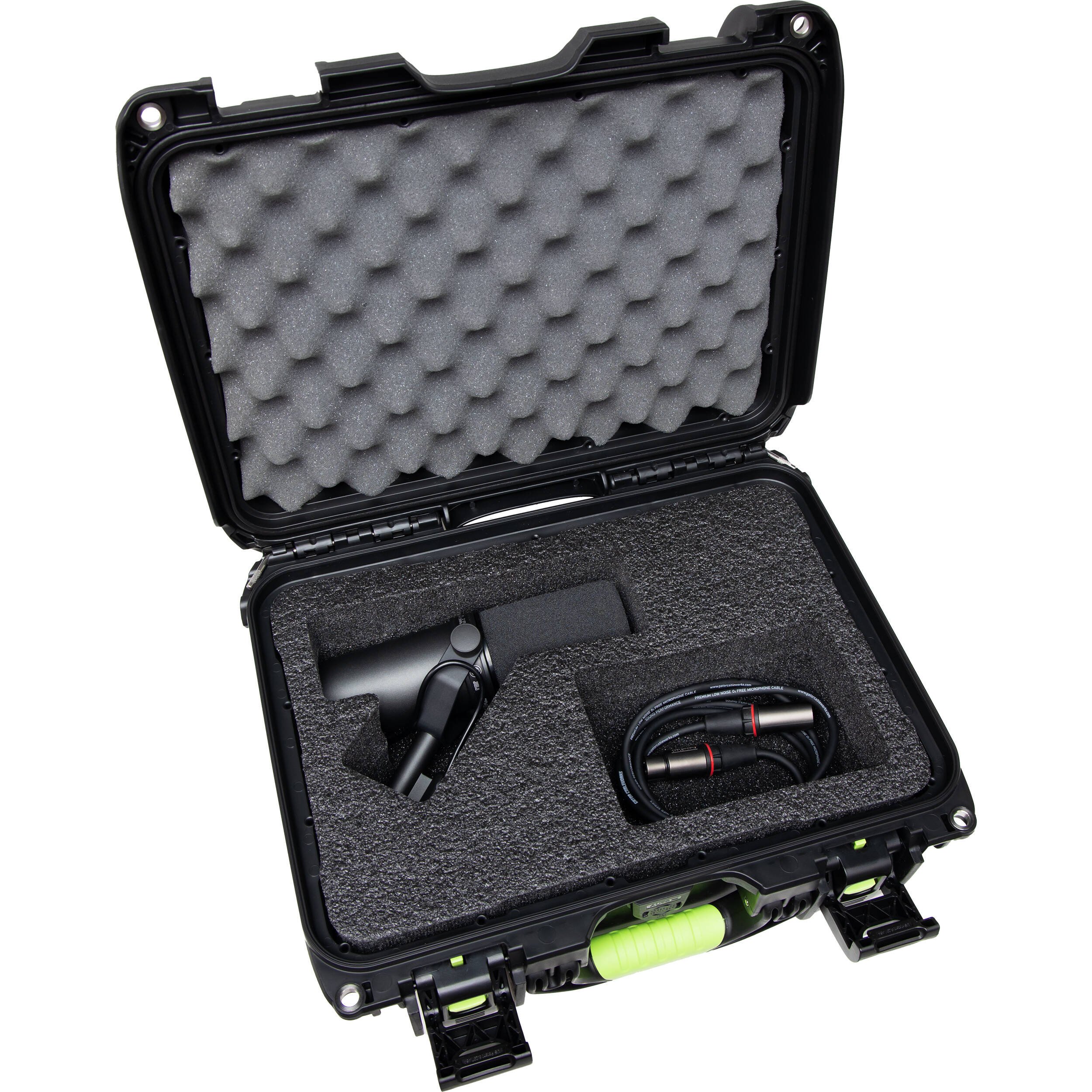 Shure SH-SM7-WP microphone case for Shure SM7B, durable protective bag with zipper and handle for safe storage and transport.
