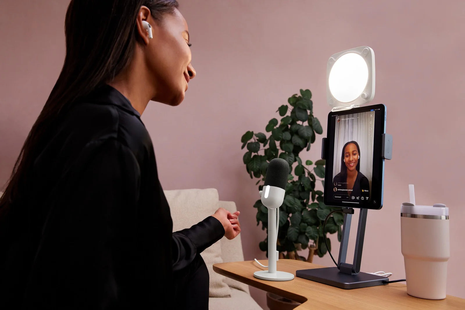 Elgato Key Light Neo bi-color LED light panel with adjustable brightness and color temperature for professional lighting.