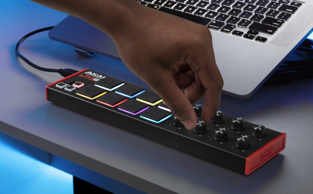 Akai Professional LPD8 MK2 MIDI controller