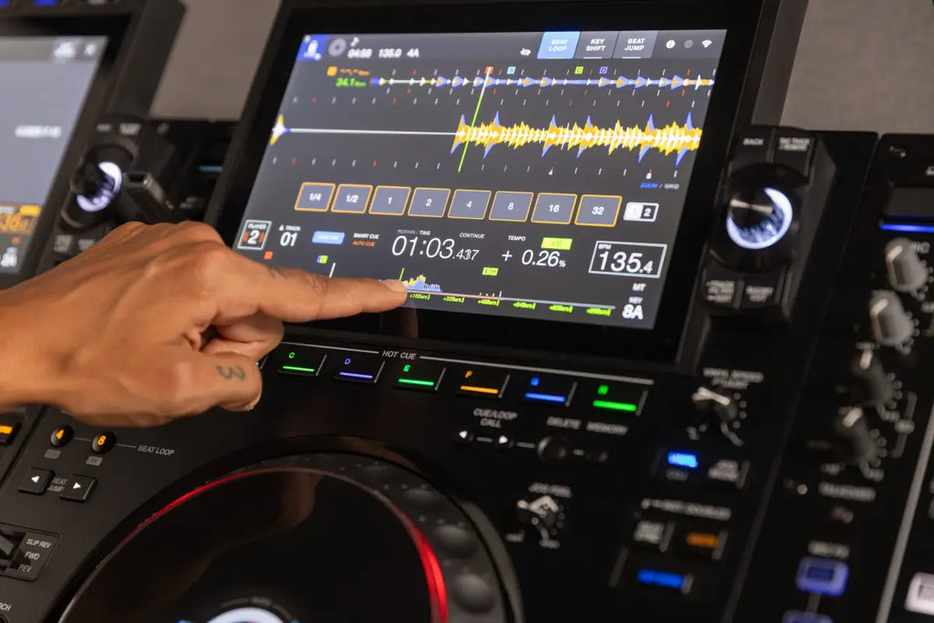 AlphaTheta CDJ-3000X DJ media player, lifestyle setting