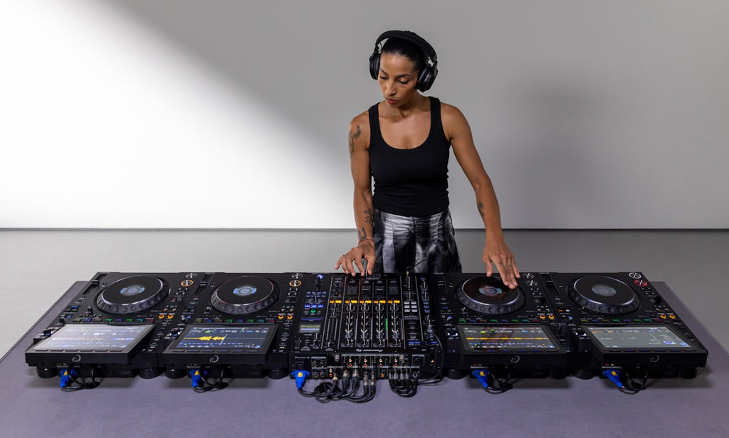 AlphaTheta CDJ-3000X DJ media player, in red