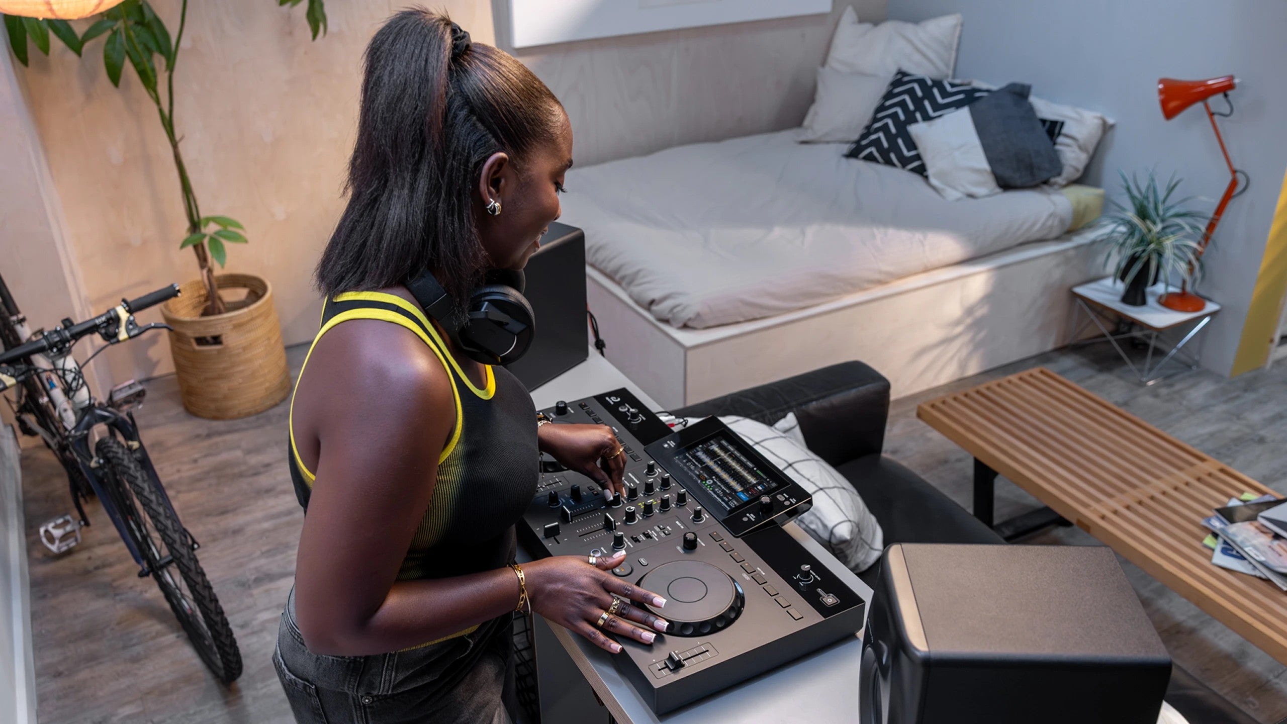 AlphaTheta XDJ-AN home DJ hero banner