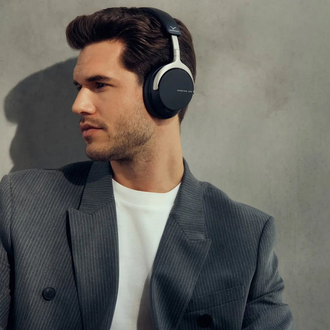 Beyerdynamic Aventho 200 wireless headphones, over-ear design in black