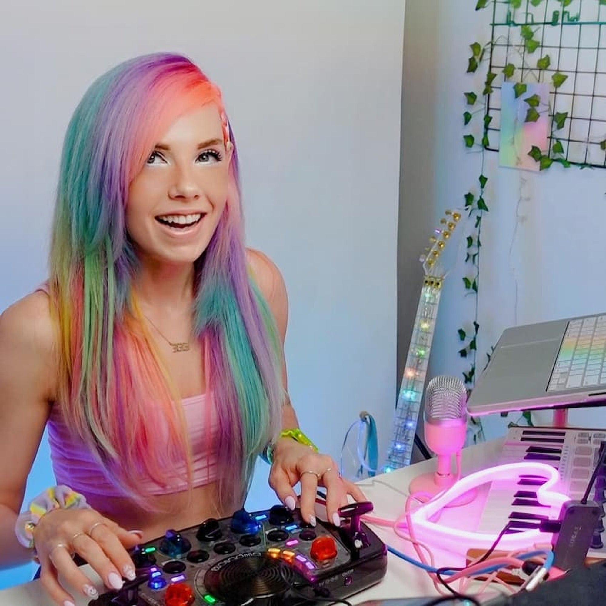 Blipblox After Dark played in a home studio