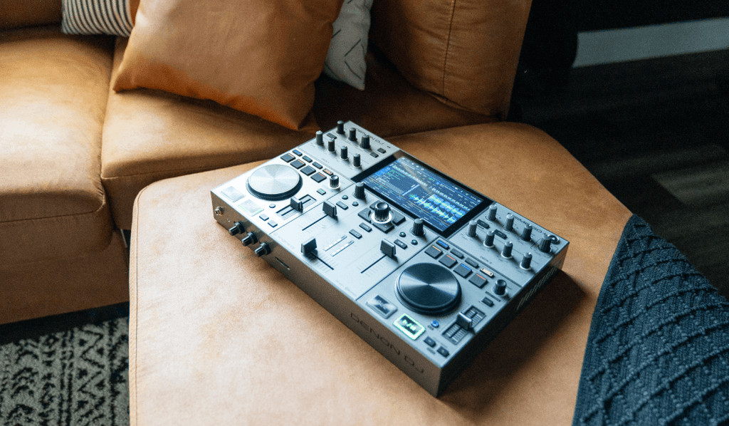 Denon DJ Prime GO+ dj media players, lifestyle