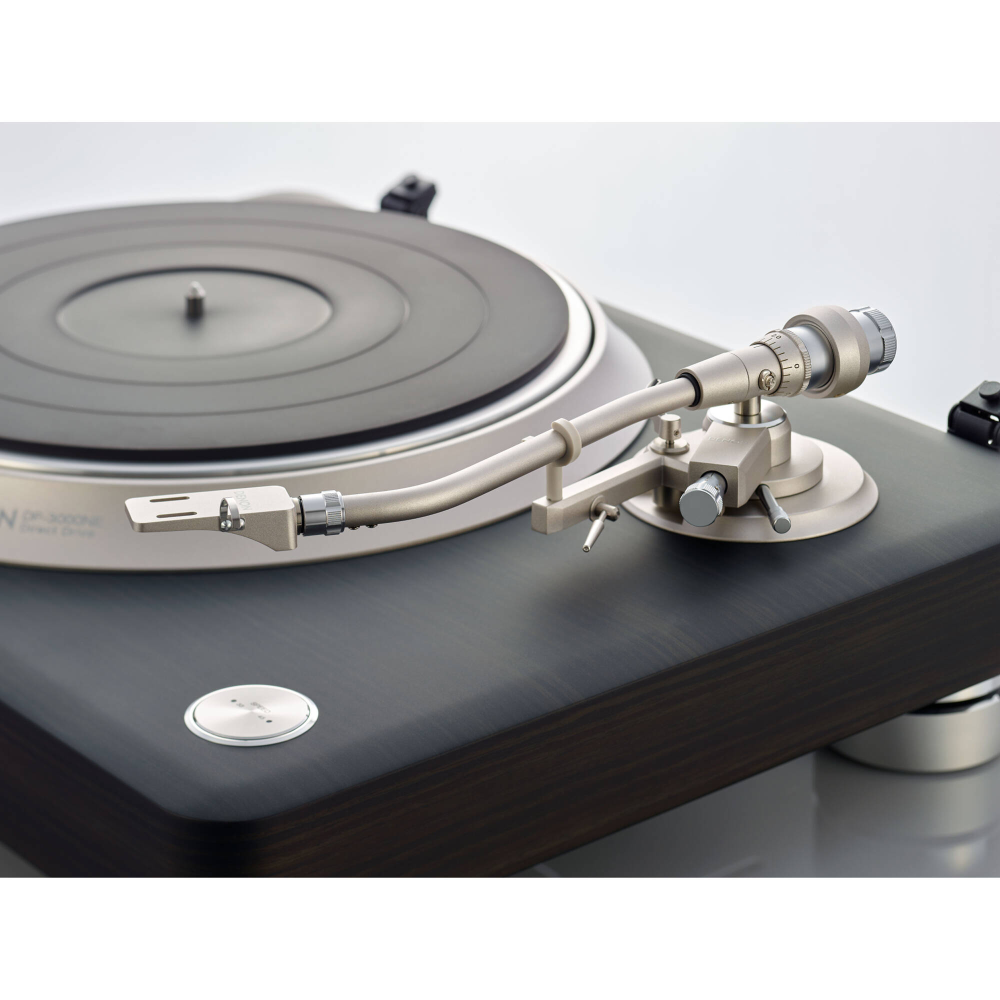Denon DP-3000NE turntables, cable