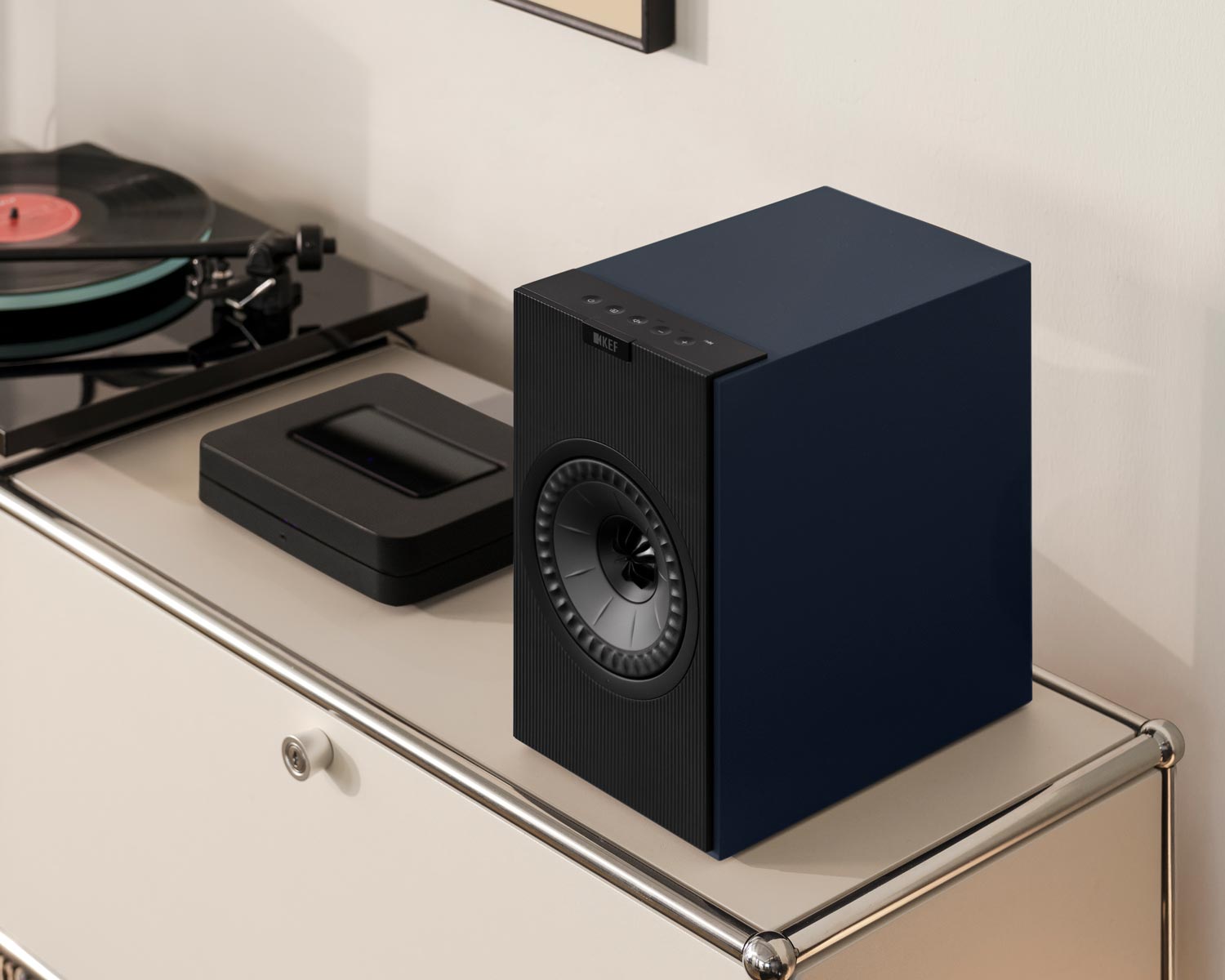 KEF Coda W active bookshelf speakers, detail view.
