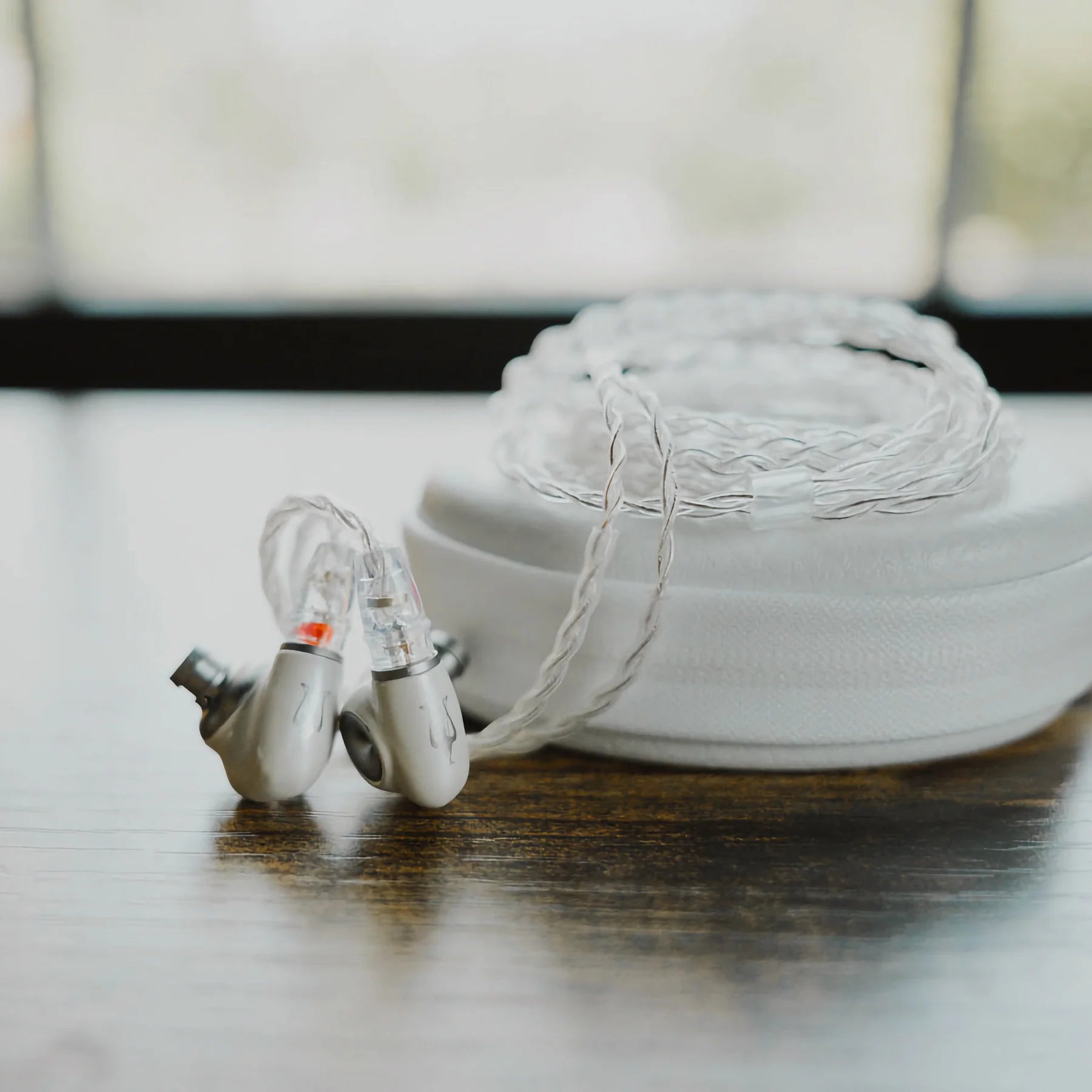 Meze Audio Alba in-ear headphones in black