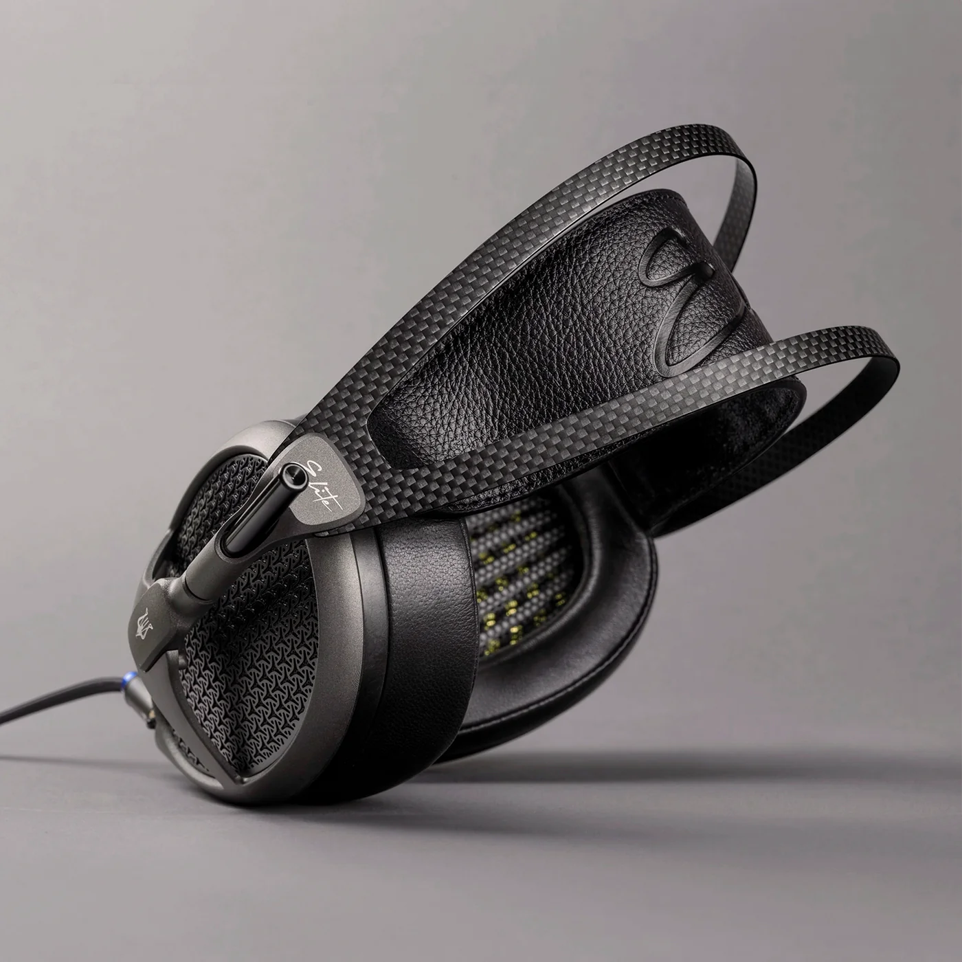 Meze Audio Elite Tungsten wired headphones with sleek design and high-quality ear cups, featuring a modern look and premium finish.