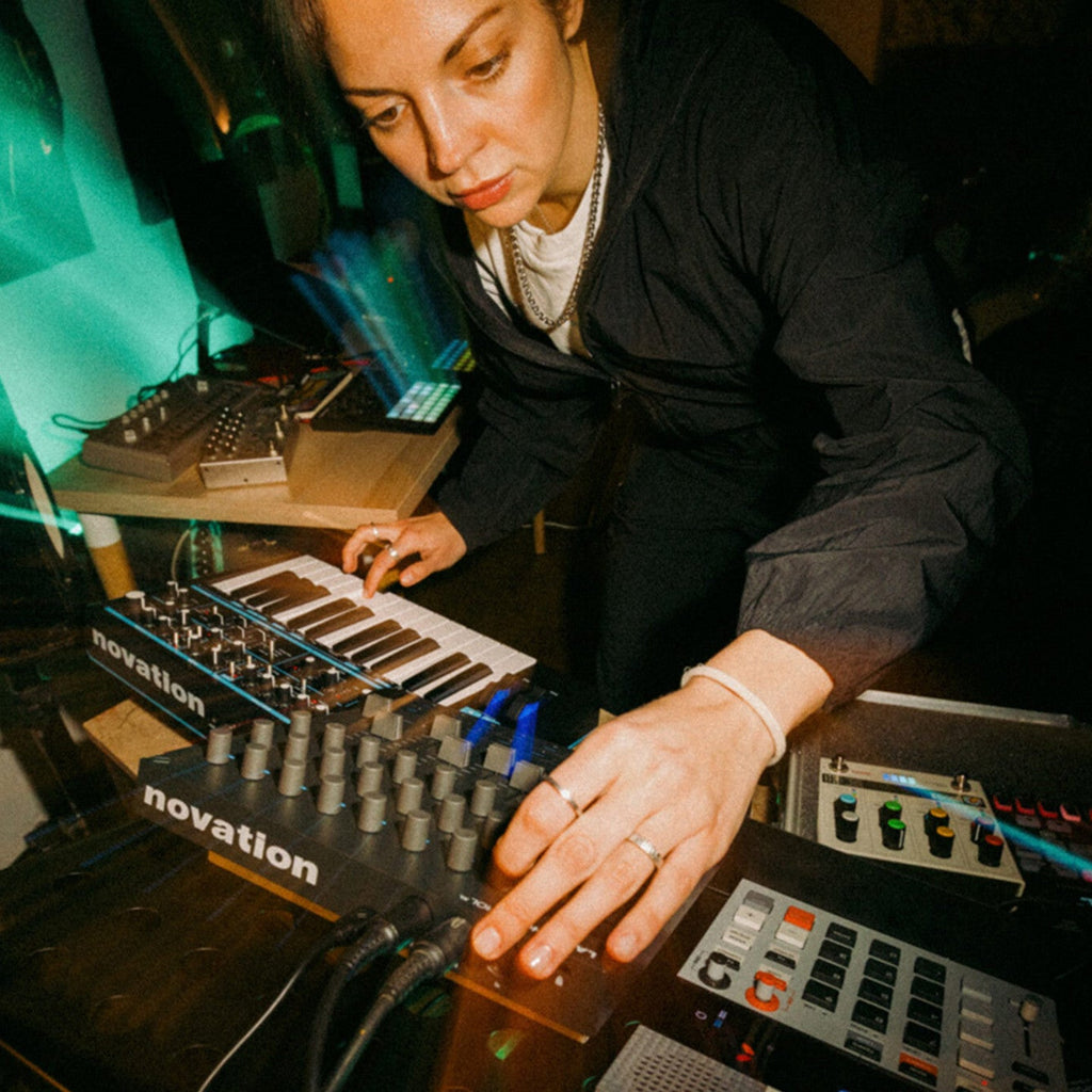 Novation Launch Control XL MK3 MIDI controller, lifestyle setting