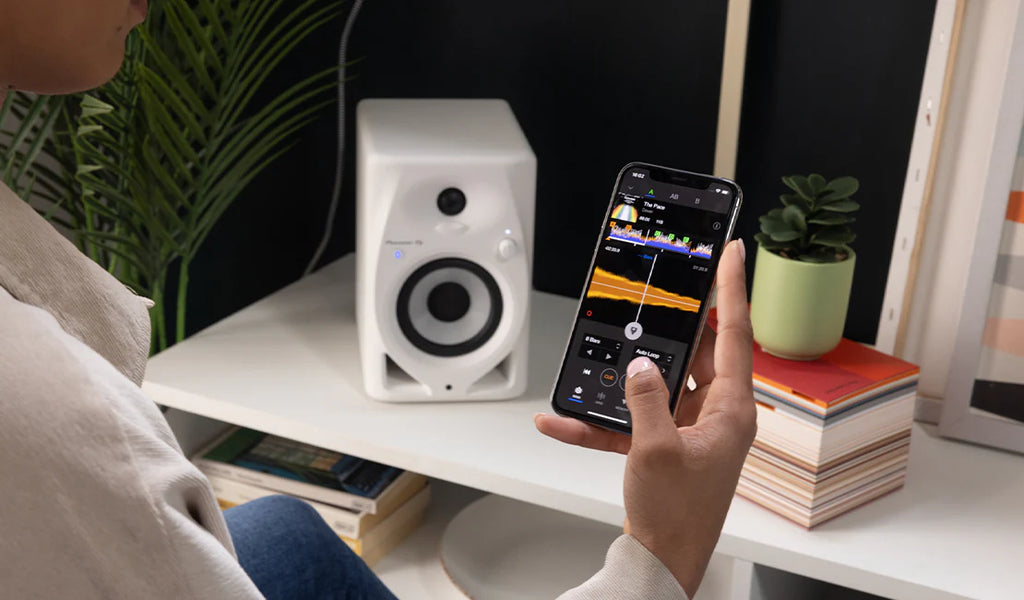 Pioneer DM-40D-BT desktop speakers, lifestyle