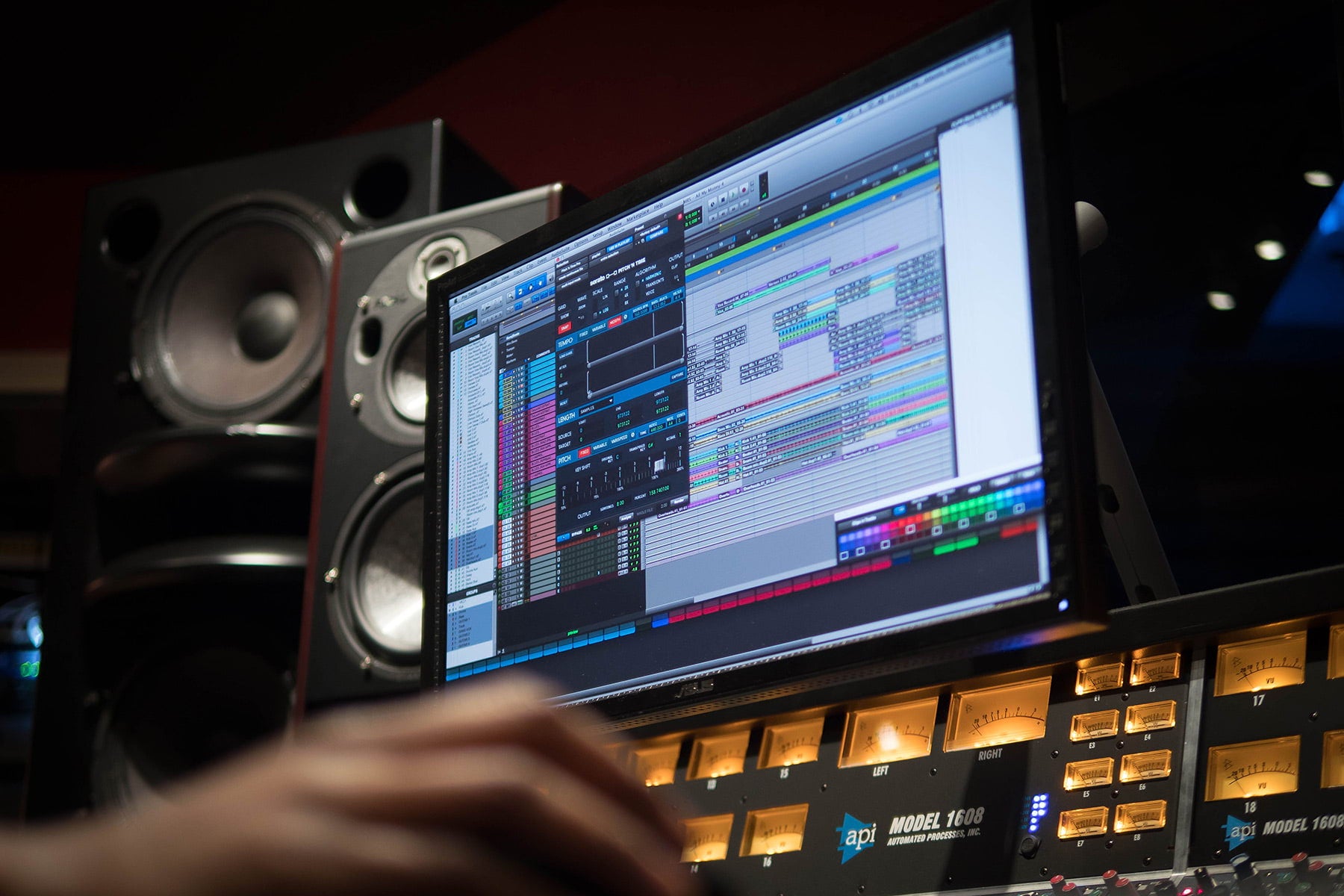 Serato Pitch 'n Time Pro music production software interface displayed in the thumbnail image.
