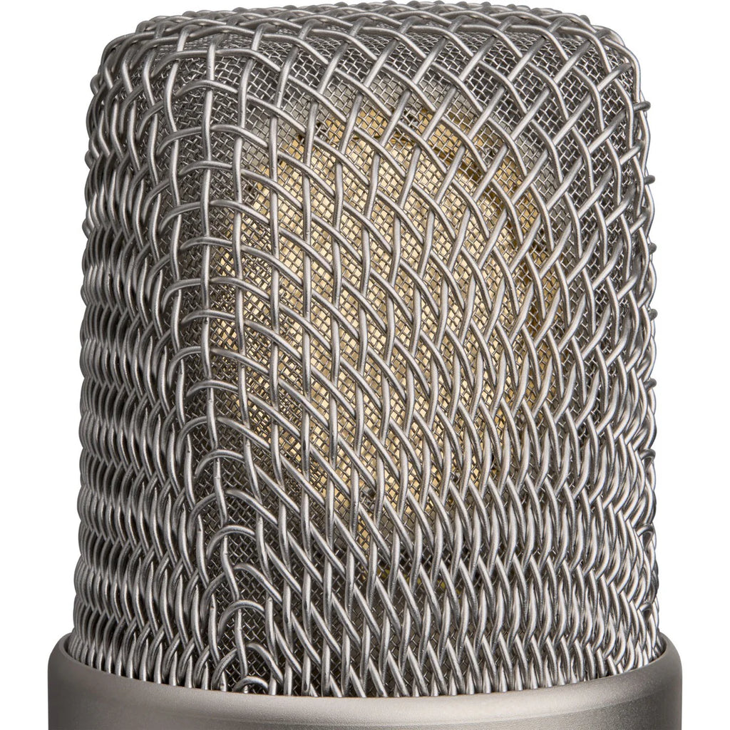 Rode NT1 GEN5 condenser microphone, silver, close-up of grille