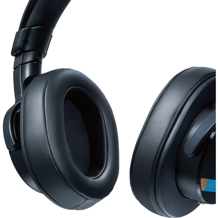 Sony MDR-M1 studio headphones, alternate view 7