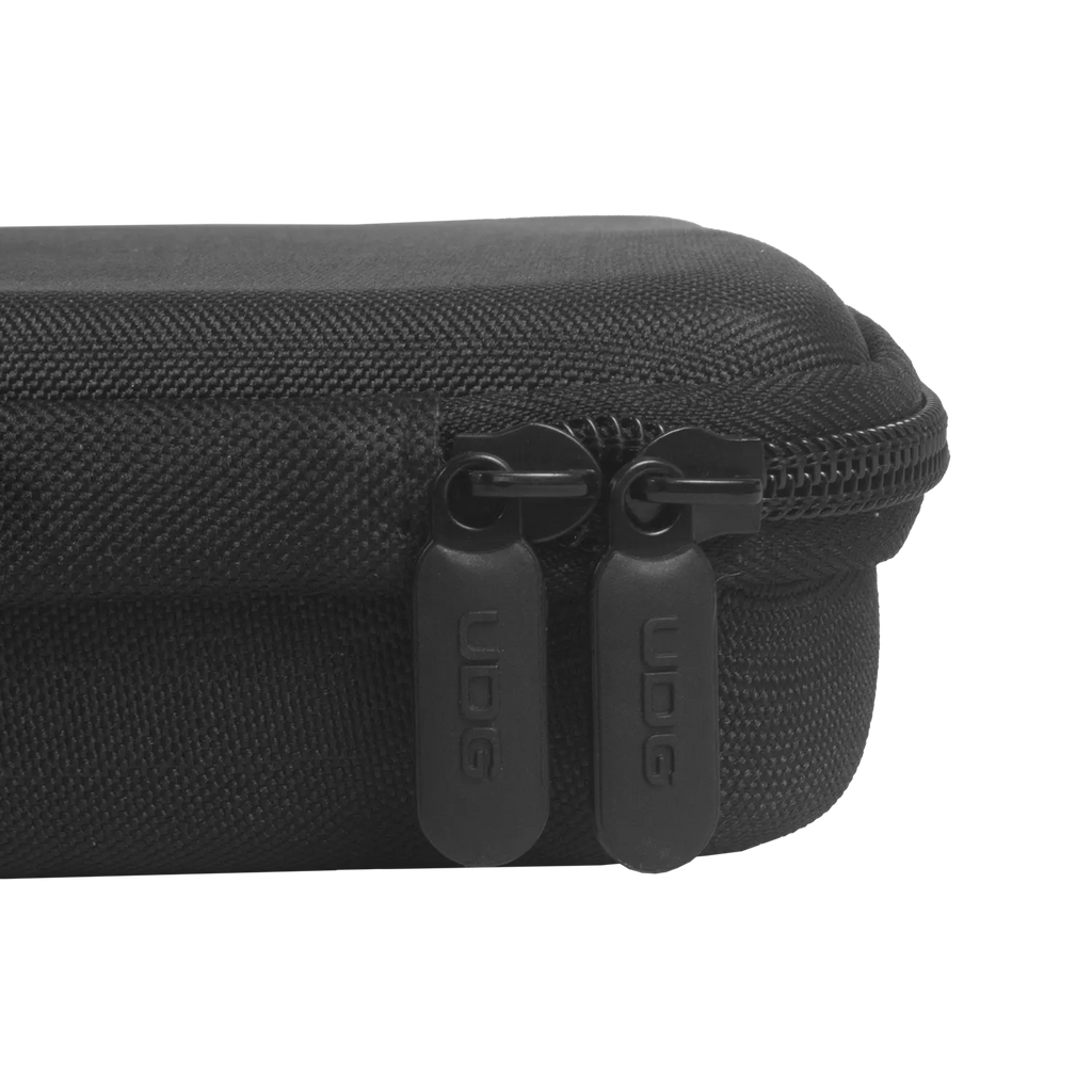 UDG Creator Cartridge Hardcase (U8420BL) cartridge accessories, angle 3