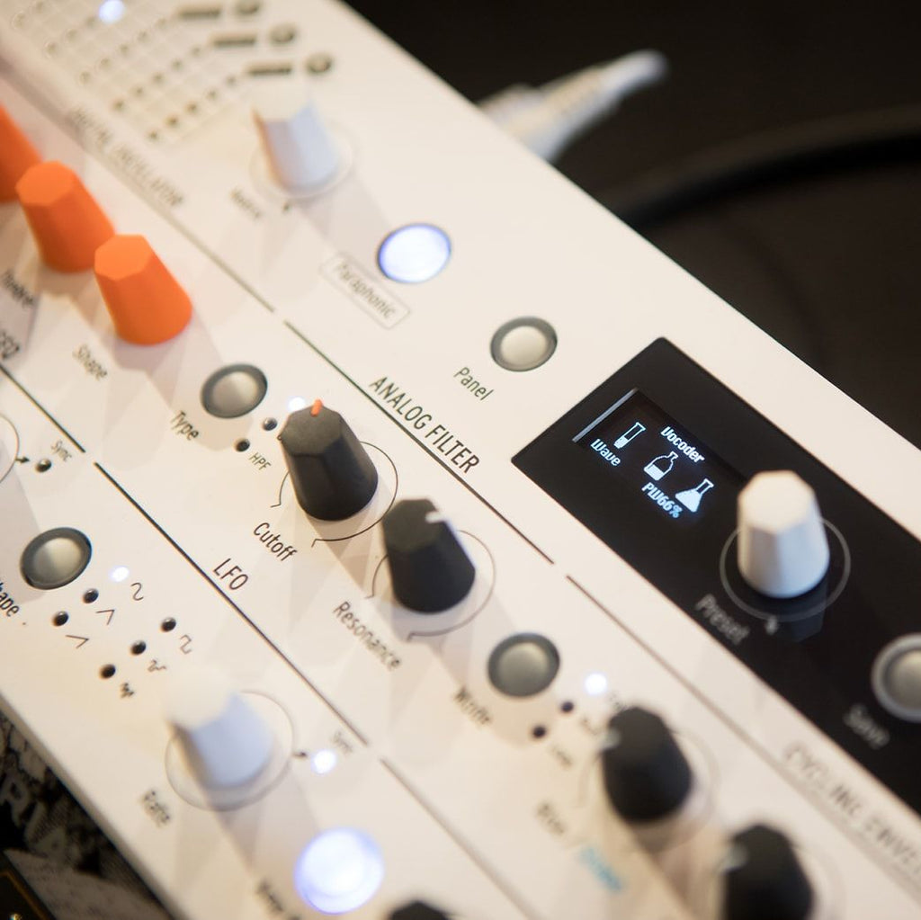 Arturia MicroFreak Vocoder Edition synthesizer with keyboard and control panel, featuring vocoder interface and modern design.